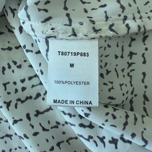 Tarte blouse V-neck bell sleeves black abstract print women’s M - Picture 6 of 10